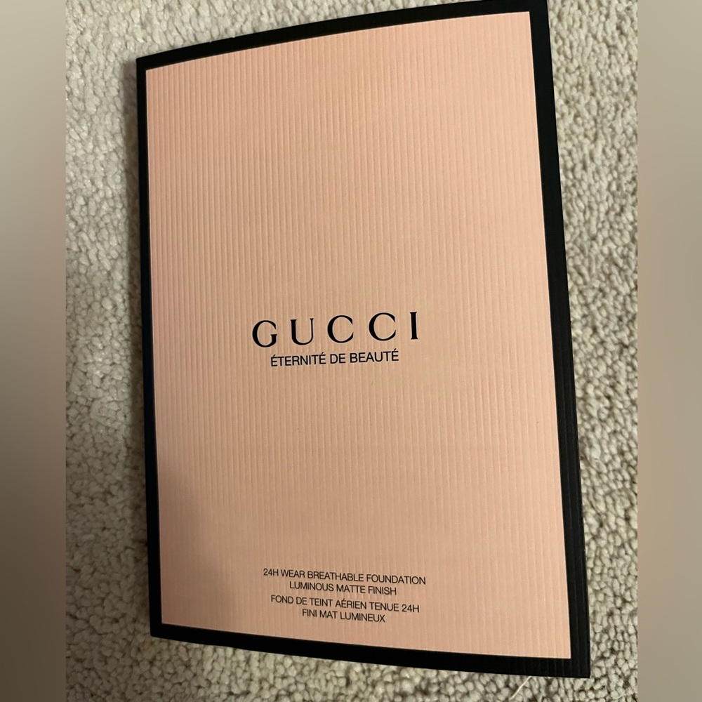 Designer foundations & concealer - Picture 5 of 12